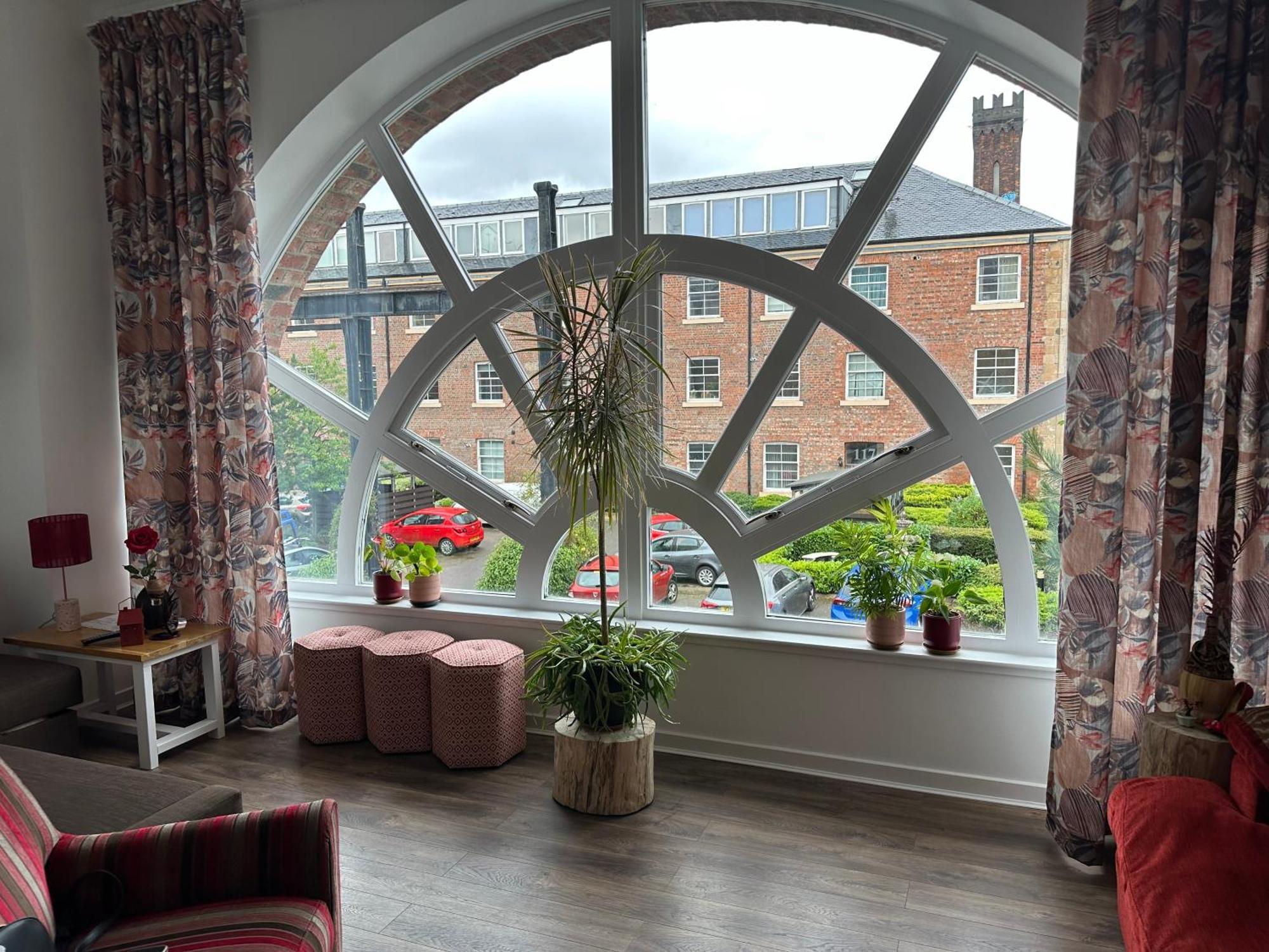 Stunning 2 bedroom apartment Glasgow Buitenkant foto